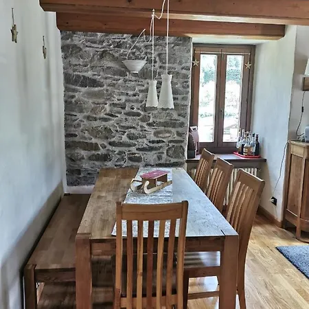 Affascinante Ai Piedi Dell'ovovia *