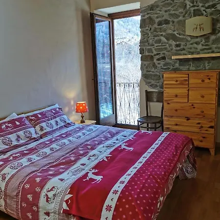 Affascinante Ai Piedi Dell'ovovia Courmayeur