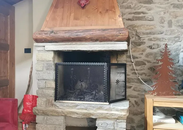 Affascinante Ai Piedi Dell'ovovia Courmayeur