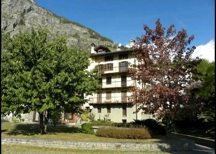 Affascinante Ai Piedi Dell'ovovia Apartman *